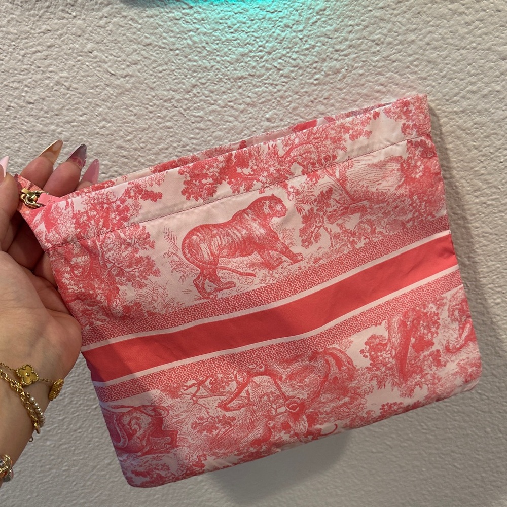 Dior Pink Travel Bag - Picture 6 of 7